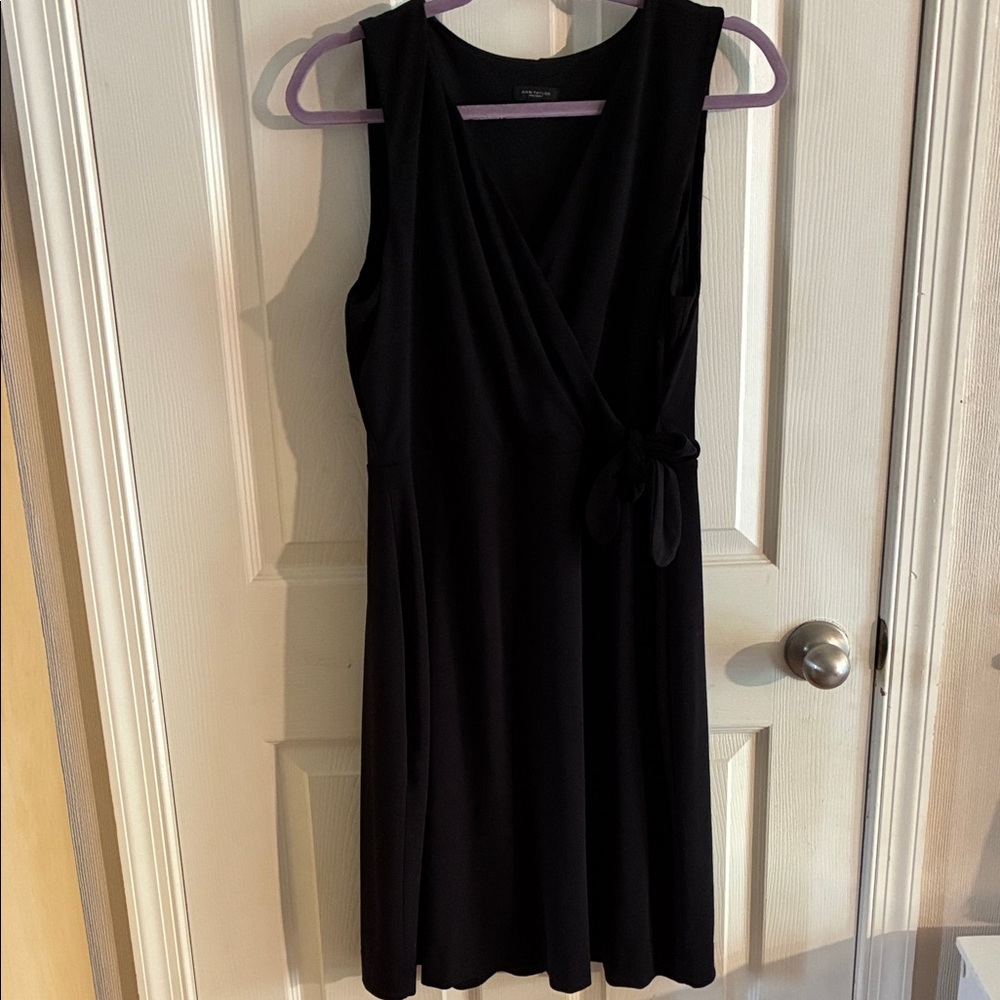 Ann Taylor Factory black dress size medium